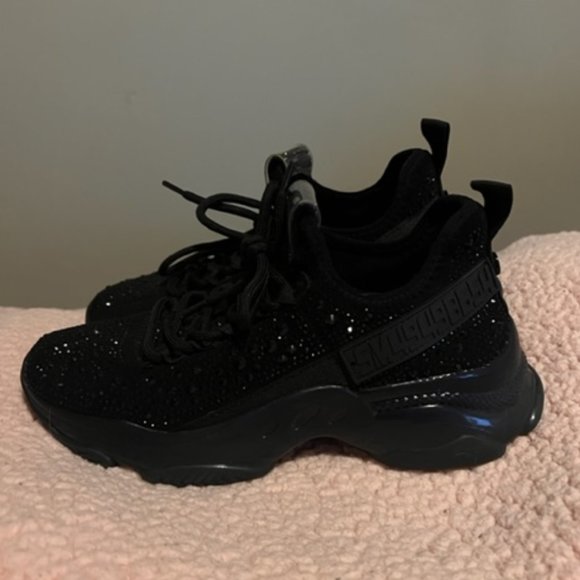 Steve Madden Shoes - STEVE MADDEN MAXIMA AGGRSV SNEAKER